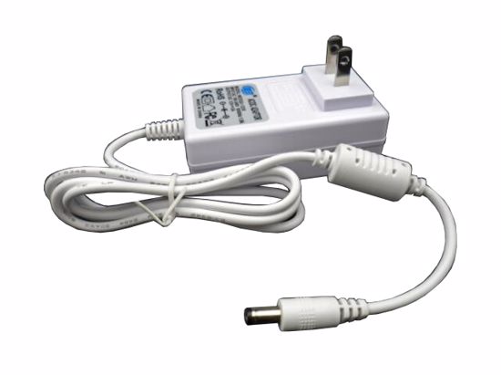 WEEQU WEEQU-1230 AC Adapter 5V-12V WEEQU-1230, White