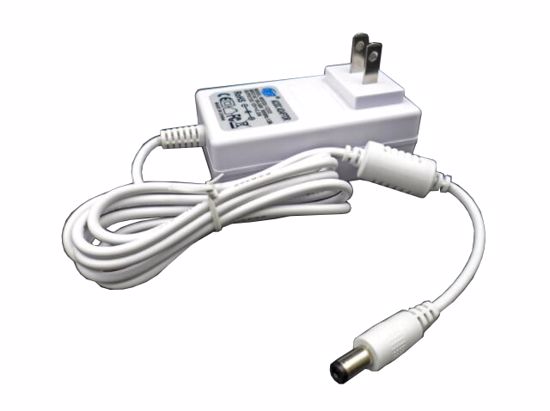 WEEQU WEEQU-12333 AC Adapter 5V-12V WEEQU-12333, White