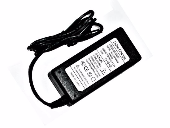 li-ion Charger XC-084200 AC Adapter 5V-12V XC-084200