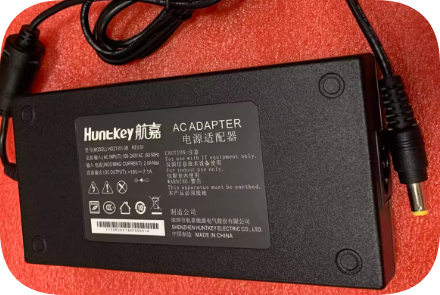 *Brand NEW*HDZ1351-3B projector / notebook display power supply Huntkey 19V 7.1A 135W p